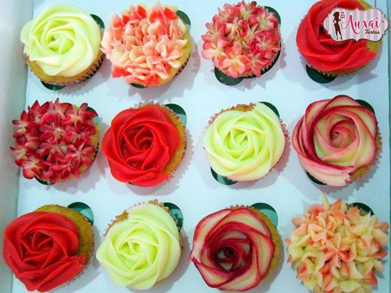 Cupcakes personalizados con flores de buttercream