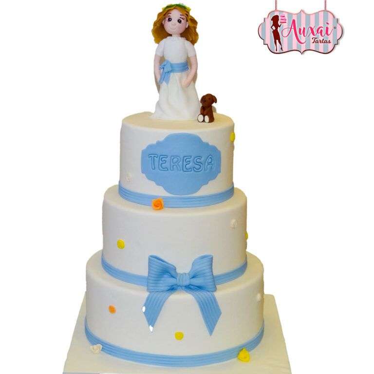 Tarta de comunión niña con oso de peluche