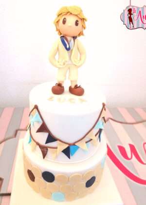 Tarta comunión niño banderines