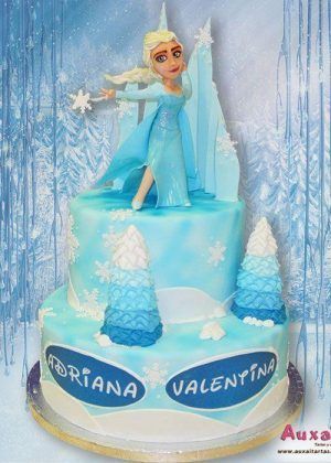Tarta Disney Frozen Castillo Elsa con figura de Elsa y nombres Adriana y Valentina