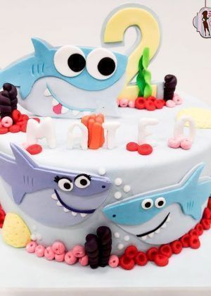Tarta Baby Shark 3