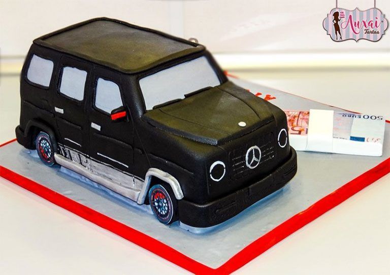 Tarta coche 4 x 4 Mercedes Benz 3D