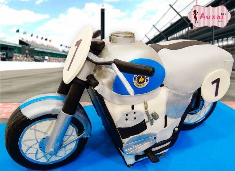 Tarta réplica moto Ángel Nieto 3D