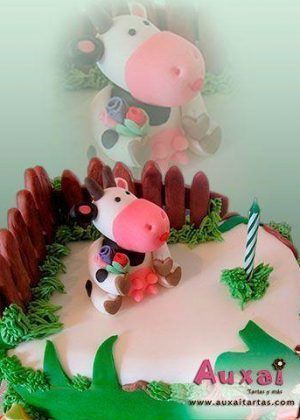 Tarta Animales Vaca Dibujos Animados con diseño infantil profesional
