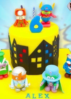 Tarta Superzings 3D