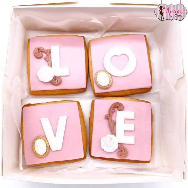Caja de galletas LOVE para San Valentín