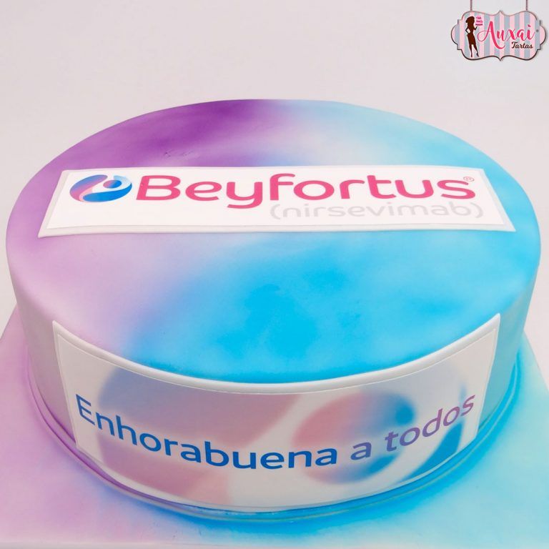 Tarta de empresa con logo Beyfortus