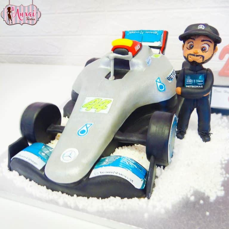 Tarta coche Fórmula 1 de carreras y piloto