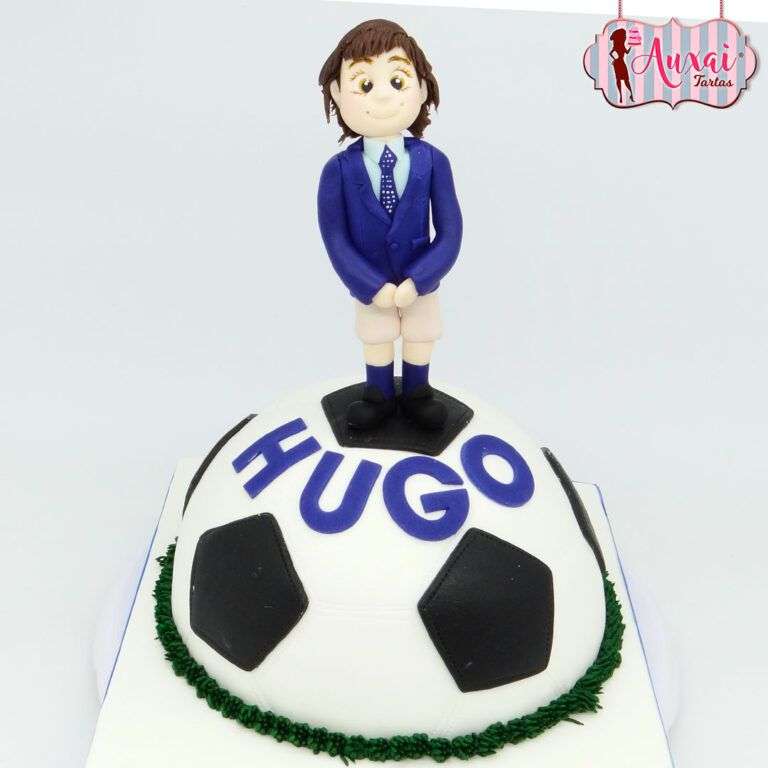 Tarta comunión medio balón fútbol