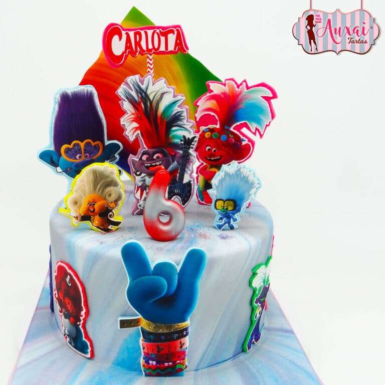 Tarta Trolls papel de azúcar