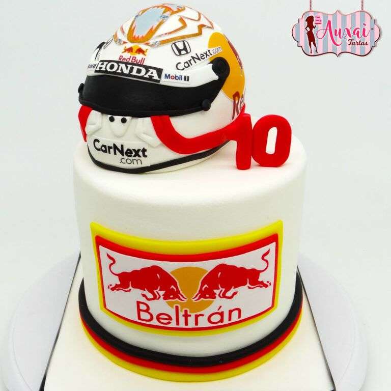 Tarta casco moto