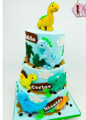Tarta dinosaurios bebés 3 pisos