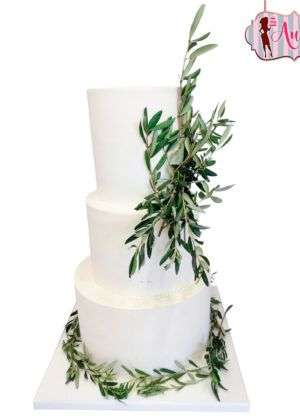 Tarta boda ramas de olivo con cascada de hojas naturales en Auxaitartas