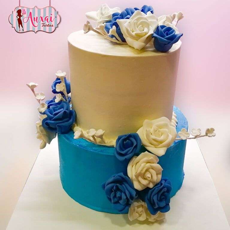 Tarta boda rosas azules