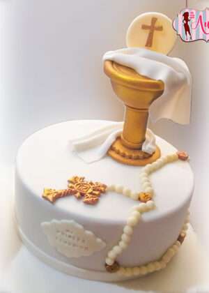 Tarta comunión cáliz dorado con cáliz y rosario en Auxaitartas