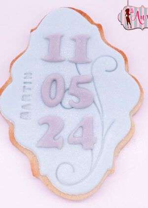 Galleta con fecha de comunión o bautizo