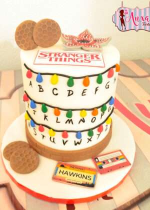 Tarta alta Stranger Things
