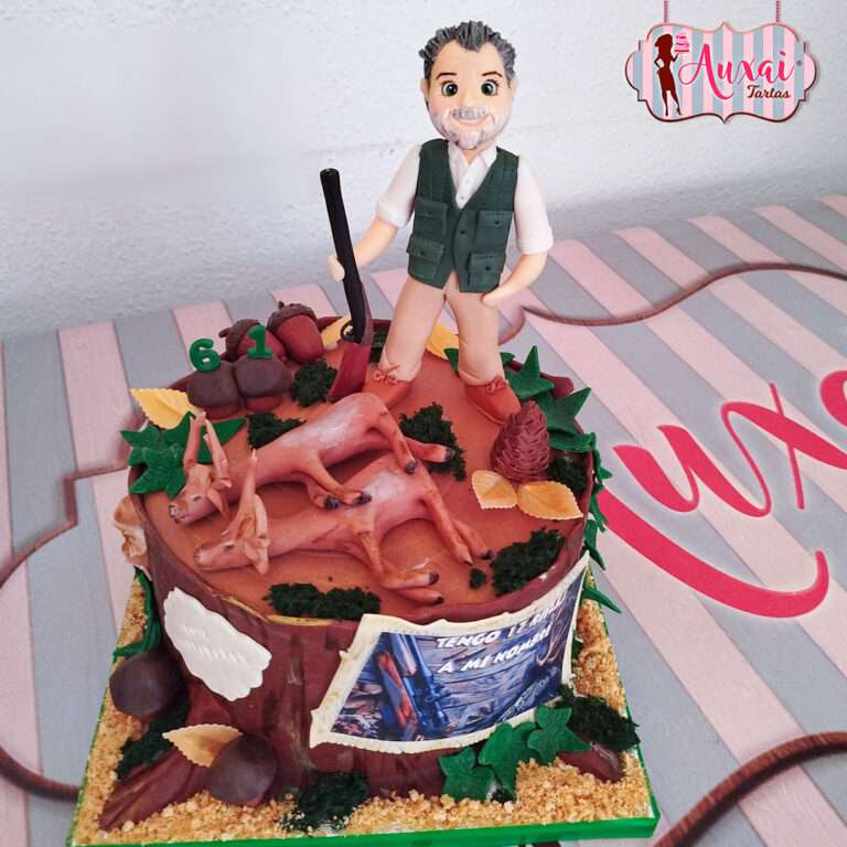 Tarta de cazador con ciervos personalizada