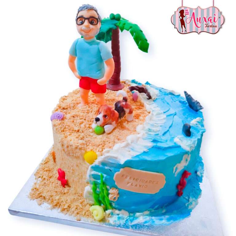 Tarta chico en la playa