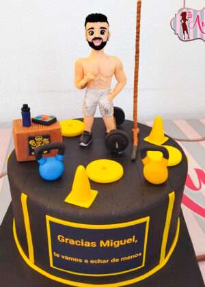 Tarta despedida para profe de gimnasio