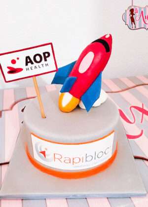 Tarta logo 3D de empresa