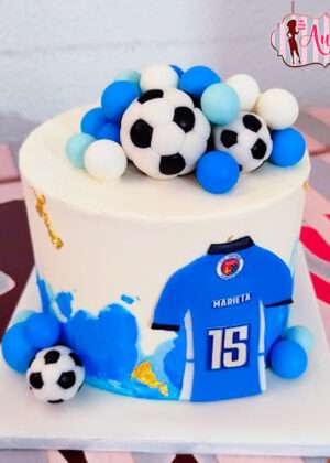 Tarta fútbol camiseta y balones