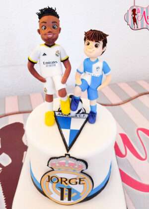 Tarta fútbol niño y Vinicius