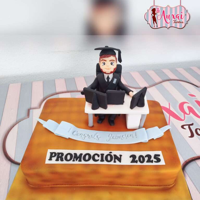 Tarta de Graduación Informática de Diseño