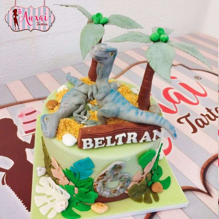 Tarta Infantil Velociraptor Jurásico de Diseño