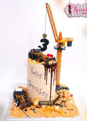 Tarta infantil excavadora - sin fondant