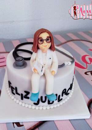 Tarta jubilación doctora