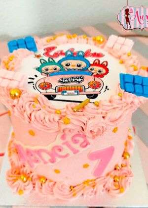 Tarta Labubu