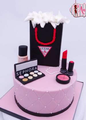 Tarta maquillaje y compras