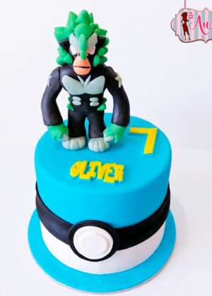 Tarta pokemon rillaboom madrid con figura de azúcar hecha a mano y diseño de Super Ball