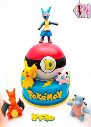 Tarta pokemon varios personajes de fondant modelada en Madrid para el cumpleaños de Mateo.