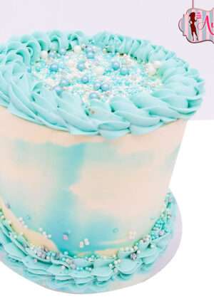 Tarta sprinkles y buttercream azul