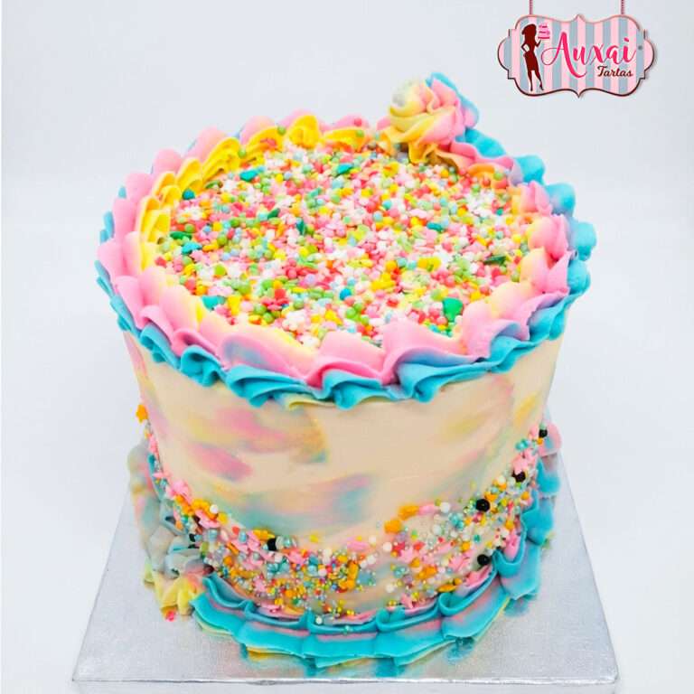 Tarta sprinkles y buttercream multicolor