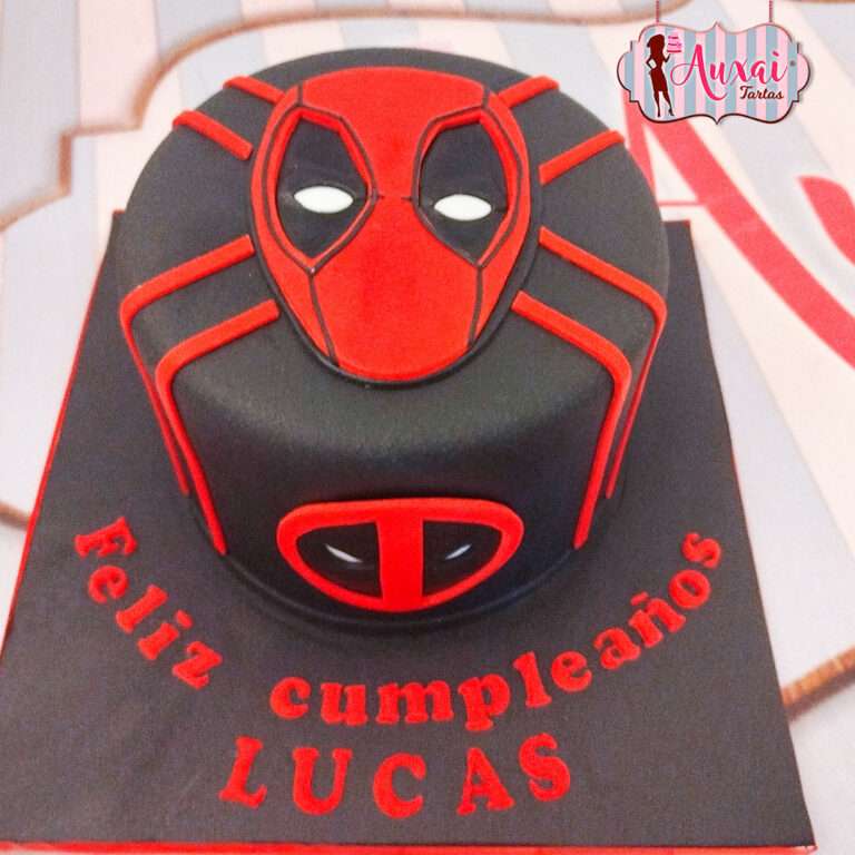 Tarta Temática Deadpool de Diseño Satinado