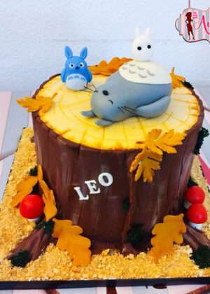 Tarta Totoro en árbol
