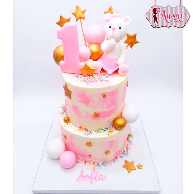 Tarta de 1 año sin fondant con oso y estrellas